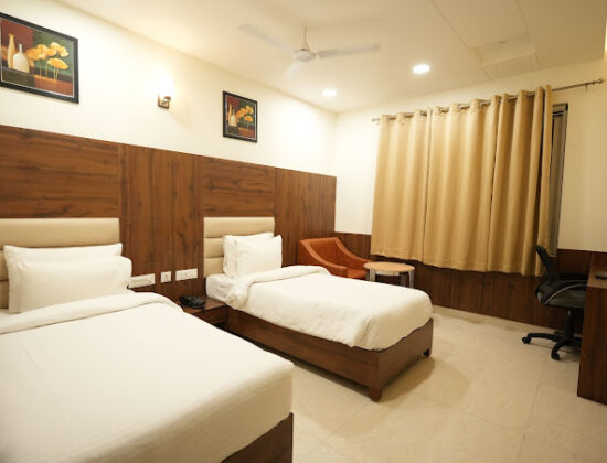 Hotel Pradeep Palace